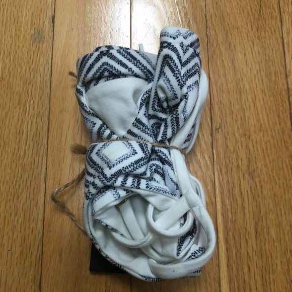 Wolven SUSTAINABLE Lineage Reversible Crisscross Sports Bra - Picture 3 of 3